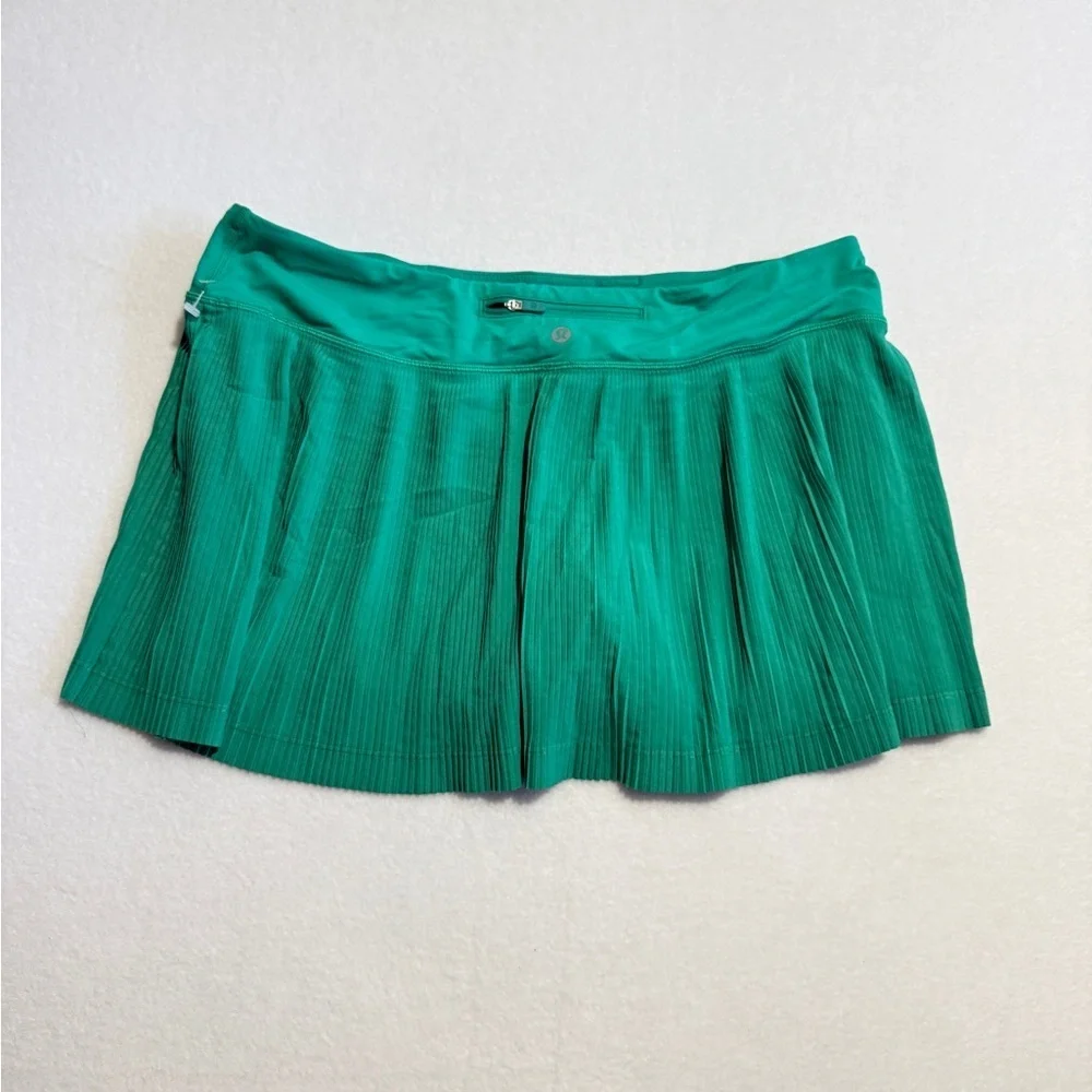 Lululemon Athletica Green Pleated Skort Size 12